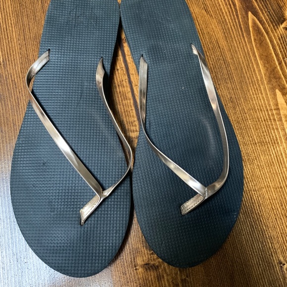 Malvados Rose Gold Flip Fops - Picture 1 of 3